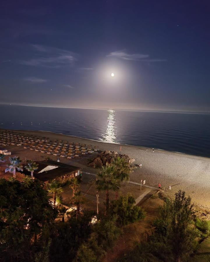 Paradise Suites La Cubana Beach Fuengirola Exterior photo